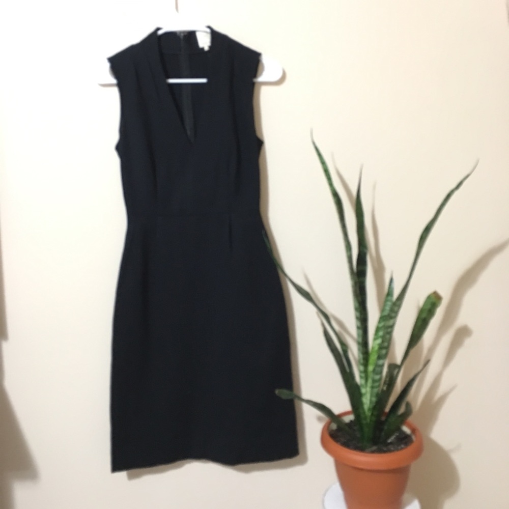 0197 Kate spade black v neck pleated dress sz 0